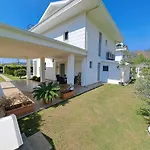 Goecek Merkez De Oezel Havuz Muestakil Lueks Villa