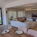 Villa Goecek Merkez De Oezel Havuz Muestakil Lueks