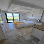 Goecek Merkez De Oezel Havuz Muestakil Lueks * Fethiye