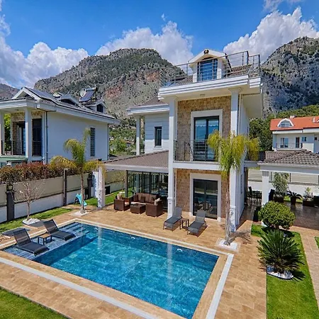Goecek Merkez De Oezel Havuz Muestakil Lueks Villa Fethiye