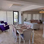 Göcek Merkez De özel Havuz Müstakil Lüks *