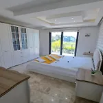 Göcek Merkez De özel Havuz Müstakil Lüks * Fethiye