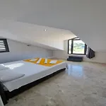 Villa Göcek Merkez De özel Havuz Müstakil Lüks